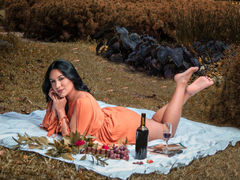 EmaCastillo - female with black hair and  big tits webcam at LiveJasmin