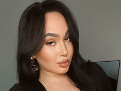 EmberElle - female with black hair and  big tits webcam at LiveJasmin