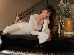 EmelyBeynar from LiveJasmin