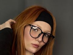 EmeraldClyatt from LiveJasmin