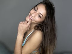 Emeraldmynx - female webcam at LiveJasmin