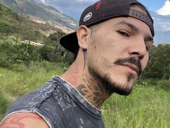 EmilianoAdkins from LiveJasmin