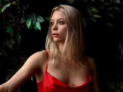 EmilieLong from LiveJasmin