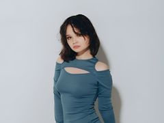 EmilyChavez - female with brown hair and  small tits webcam at LiveJasmin