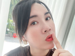 EmilyDora from LiveJasmin