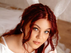 EmilyLore from LiveJasmin