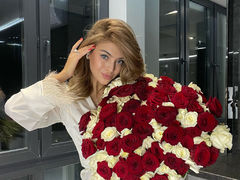 EmilyMeliss - female with brown hair and  big tits webcam at LiveJasmin