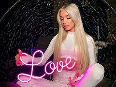 EmilyNance - blond female with  small tits webcam at LiveJasmin