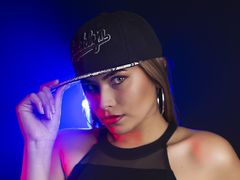 EmilySam - blond female with  big tits webcam at LiveJasmin