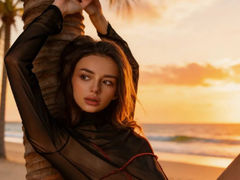 EmilyShiny - female with brown hair webcam at LiveJasmin