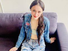 EmilySwwift - blond female with  small tits webcam at LiveJasmin