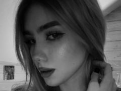 EmmaBlond from LiveJasmin