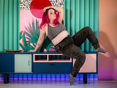 EmaConnor - blond female webcam at LiveJasmin