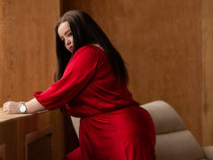 EmaConnor - blond female webcam at LiveJasmin