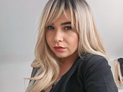 EmmaDiamondz - female webcam at LiveJasmin