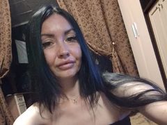 EmmaWinslet - female with black hair and  small tits webcam at LiveJasmin