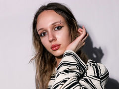 EmmaGilmore from LiveJasmin