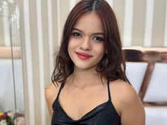 EmmaMarote - female with red hair webcam at LiveJasmin