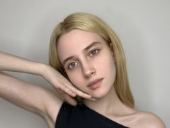 EmmaHurriet from LiveJasmin