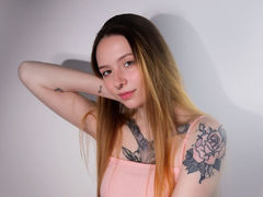 EmmaKelsey from LiveJasmin