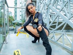 HellenBeckham - female with black hair and  big tits webcam at LiveJasmin