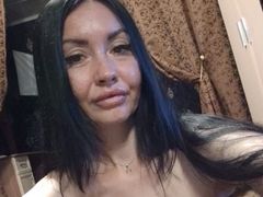 EmmaWinslet - female with black hair and  small tits webcam at LiveJasmin