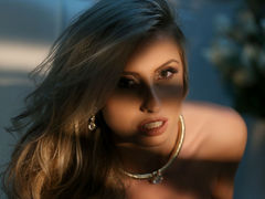 EmmaNightX - blond female webcam at LiveJasmin