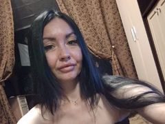EmmaWinslet - female with black hair and  small tits webcam at LiveJasmin