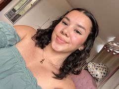 EmmaSulivan - female with brown hair and  big tits webcam at LiveJasmin