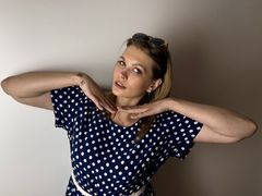 EmmaTorn from LiveJasmin