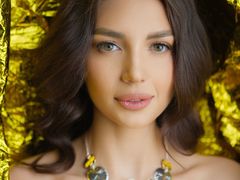 EmmaWey - female with brown hair webcam at LiveJasmin