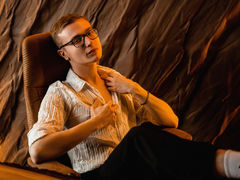 EmmitBarker - male webcam at LiveJasmin