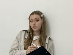 EndaRold - blond female webcam at LiveJasmin