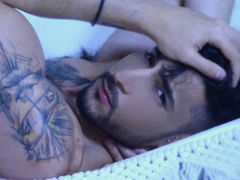 EnzoHerrera - male webcam at xLoveCam