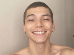 EnzoTraynor from LiveJasmin