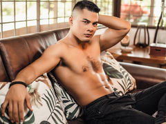 ErickBrando - male webcam at LiveJasmin