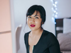 ErikaCoy - female with black hair webcam at LiveJasmin