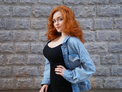 ErikaHops - female with red hair and  big tits webcam at LiveJasmin