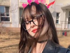 ErleneBate from LiveJasmin