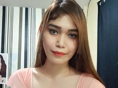 ErzaKimoto - shemale webcam at LiveJasmin