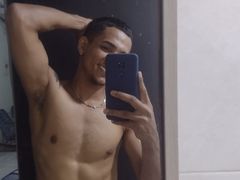 EscorciaJunior from LiveJasmin