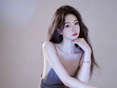 EsmeBrowm - female with black hair and  big tits webcam at LiveJasmin