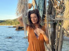 EsmeraldaMali - female with brown hair webcam at LiveJasmin