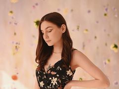 EsmiCharm from LiveJasmin