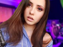 EstherWilliams - female with brown hair and  big tits webcam at LiveJasmin