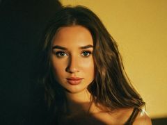 EthalFlitton from LiveJasmin