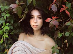 EvaCreek - female with black hair and  big tits webcam at LiveJasmin