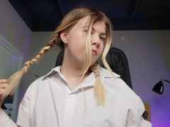 EvaDarc - blond female webcam at LiveJasmin