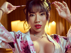 EvaParkert - female with black hair and  big tits webcam at LiveJasmin