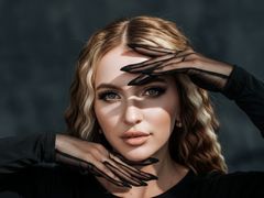 AmeliaCox - blond female with  big tits webcam at LiveJasmin